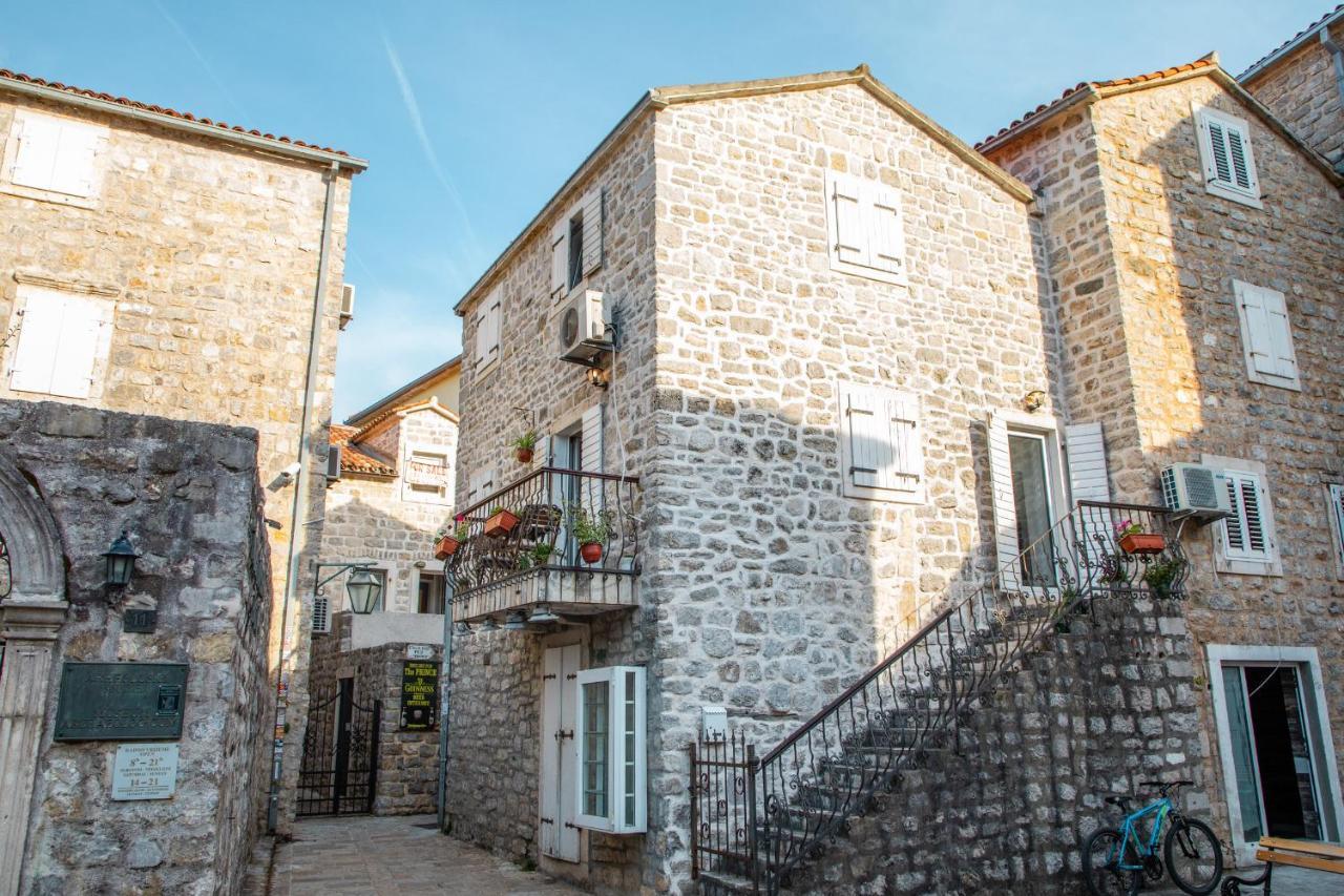 Old Town House Lina Apartment Budva